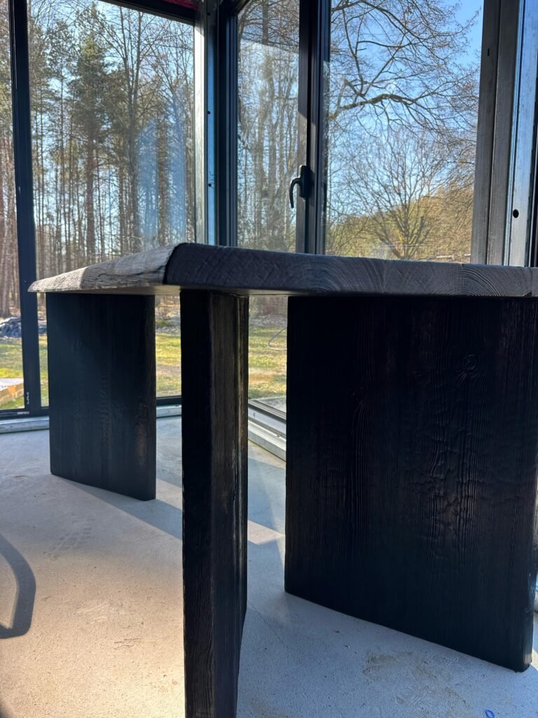 Live edge table (3)
